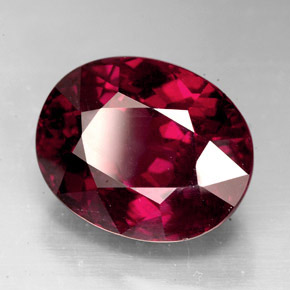 Granato Rodolite Rosso viola naturale da 10.41 ct, Taglio ovale, VS