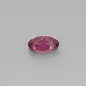 Granato Rodolite Rosa violaceo naturale da 0.66 ct, Taglio ovale, VVS-VS