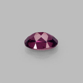 Granato Rodolite Rosso lampone naturale da 0.60 ct, Taglio ovale, VVS-VS