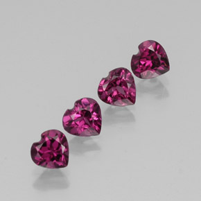 Granato rodolite naturale rosso da  ct, a forma di cuore, VS