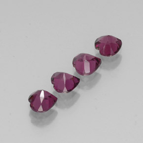 Granato rodolite naturale rosso da  ct, a forma di cuore, VS