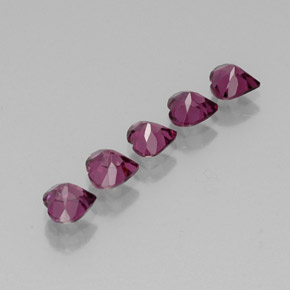 Granato rodolite naturale rosso da  ct, a forma di cuore, VS