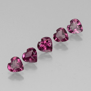 Granato rodolite naturale rosso da  ct, a forma di cuore, VS