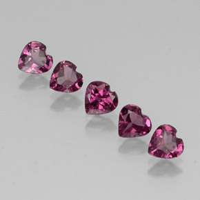 Granato rodolite naturale rosso da  ct, a forma di cuore, VS
