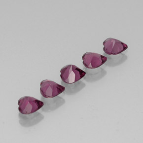 Granato rodolite naturale rosso da  ct, a forma di cuore, VS