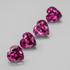 Granato rodolite naturale rosso da  ct, a forma di cuore, VS