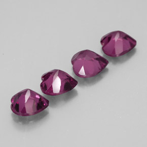 Granato rodolite naturale rosso da  ct, a forma di cuore, VS