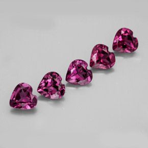 Granato rodolite naturale rosso da  ct, a forma di cuore, VS