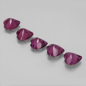 Granato rodolite naturale rosso da  ct, a forma di cuore, VS