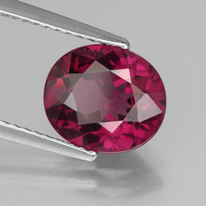 Granato Rodolite Rosso lampone naturale da 2.90 ct, Taglio ovale, VS