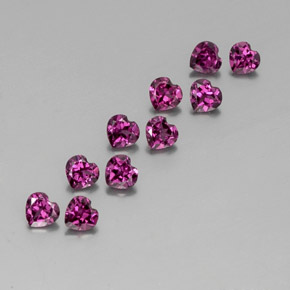 Granato rodolite naturale rosso da  ct, a forma di cuore, VVS-VS