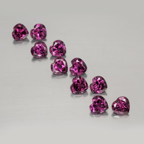 Granato rodolite naturale rosso da  ct, a forma di cuore, VVS-VS