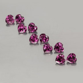 Granato rodolite naturale rosso da  ct, a forma di cuore, VVS-VS