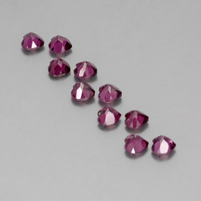 Granato rodolite naturale rosso da  ct, a forma di cuore, VVS-VS