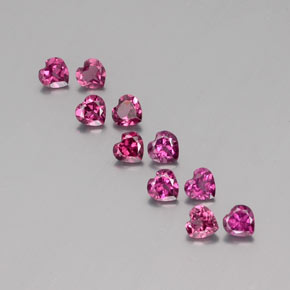 Granato rodolite naturale rosso da  ct, a forma di cuore, VVS-VS