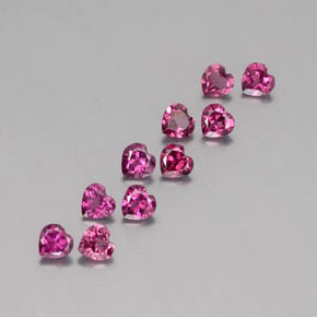 Granato rodolite naturale rosso da  ct, a forma di cuore, VVS-VS