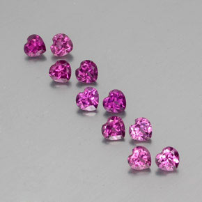 Granato rodolite naturale rosso da  ct, a forma di cuore, VVS-VS