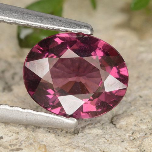 1.39ct Naturale Viola scuro Granato rodolite, Ovale, VS
