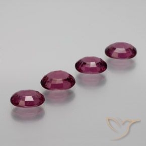 Gemme di Granato rodolite Rosso medio naturale da 3.51 ct, Ovale, VS
