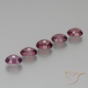 Gemme di Granato rodolite Magenta-Rosa naturale da 5.74 ct, Ovale, VVS-VS