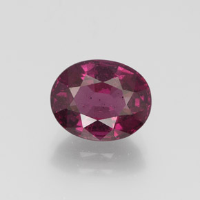 Granato Rodolite Rosso lampone naturale da 3.53 ct, Taglio ovale, VS-SI