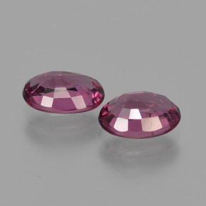 Gemme di Granato Rodolite Rosso lampone naturale da 2.09 ct, Taglio ovale, VVS-VS
