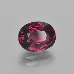 Granato Rodolite Rosso lampone naturale da 2.89 ct, Taglio ovale, VS