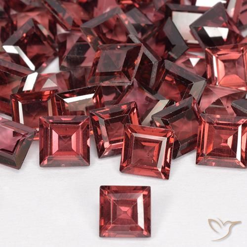 0.76ct Naturale Rosso scuro Granato rodolite, Quadrato, VS