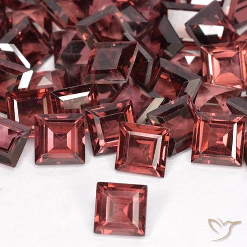 Granato rodolite Rosso scuro naturale da 0.76 ct, Quadrato, VS