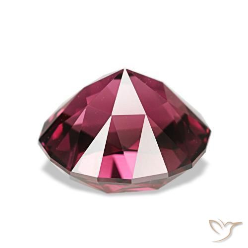 Granato rodolite Medium Dark-Red naturale da 3.49 ct, Taglio ovale, VVS