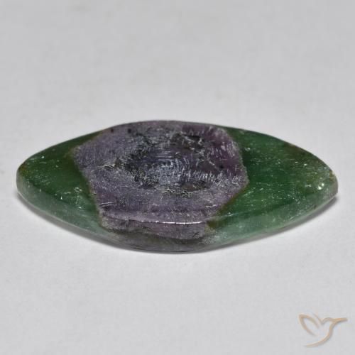 Rubino in Fuchsite Multicolore naturale da 7.88 ct, Taglio marquise, Traslucido