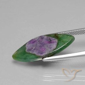 Rubino in Fuchsite Multicolore naturale da 6.28 ct, Taglio marquise, Traslucido