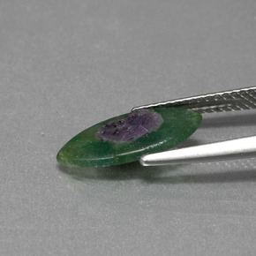 Rubino in Fuchsite Bicolore naturale da 1.47 ct, Taglio marquise, Traslucido