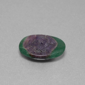 Rubino in Fuchsite Bicolore naturale da 4.50 ct, Taglio ovale, Traslucido