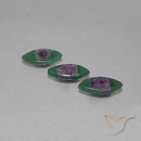 Gemme di Rubino in Fuchsite Multicolore naturale da 6.44 ct, Taglio marquise, Traslucido