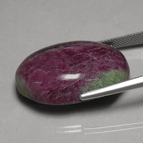 Rubino-zoisite naturale multicolore da 60,73 ct, taglio ovale, opaco
