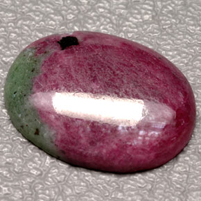 Rubino-zoisite naturale multicolore da 10,66 ct, taglio ovale, opaco