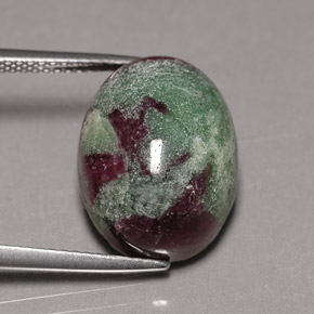 Rubino-zoisite naturale multicolore da 13,91 ct, taglio ovale, opaco