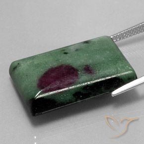Rubino-Zoisite Multicolore naturale da 33.94 ct, Taglio a baguette, Opaco