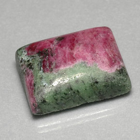 Rubino-zoisite naturale multicolore da 46,78 ct, baguette, opaco