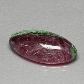 Rubino-zoisite naturale multicolore da 17,23 ct, marchesa, opaco