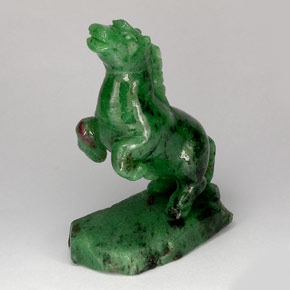 Rubino-zoisite naturale multicolore da 141,04 ct, forma fantasia, opaco