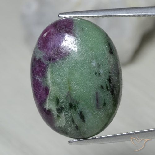22.07ct Naturale Multicolore Rubino-Zoisite, Ovale, Opaco