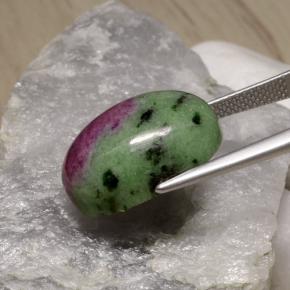 Rubino-zoisite naturale multicolore da 19,75 ct, taglio ovale, opaco