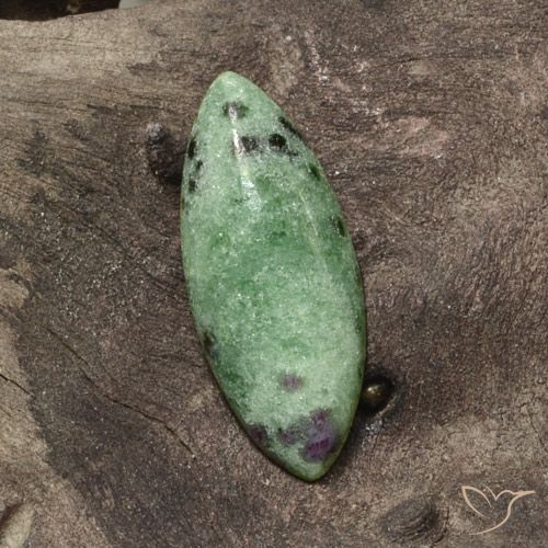 9.35ct Naturale Verde medio Rubino-Zoisite, Taglio marquise, Opaco
