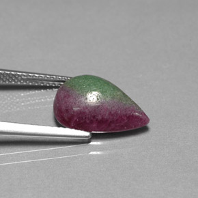 Rubino-zoisite naturale multicolore da 6,24 ct, taglio a pera, opaco