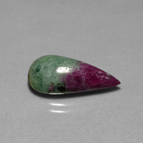 Rubino-zoisite naturale multicolore da 6,99 ct, taglio a pera, opaco