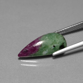 Rubino-zoisite naturale multicolore da 6,99 ct, taglio a pera, opaco