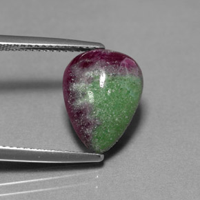 Rubino-zoisite naturale multicolore da 5,94 ct, taglio a pera, opaco