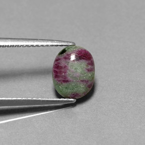 Rubino-Zoisite Multicolore naturale da 2.36 ct, Taglio ovale, Opaco